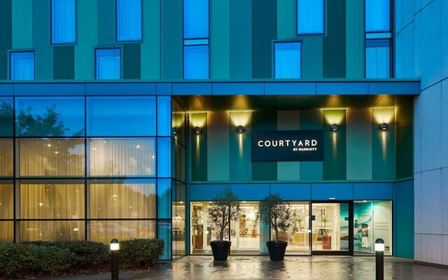 Courtyard London Gatwick Airport