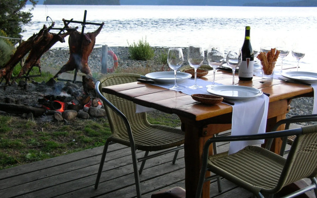 Correntoso Lake & River Hotel