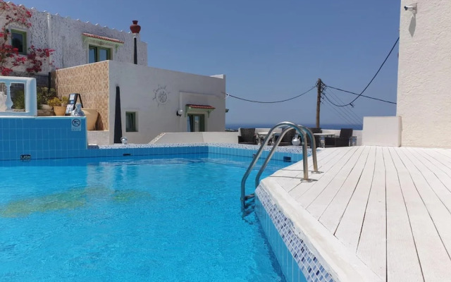 Cozy 3 Bedroom House in Hersonisos