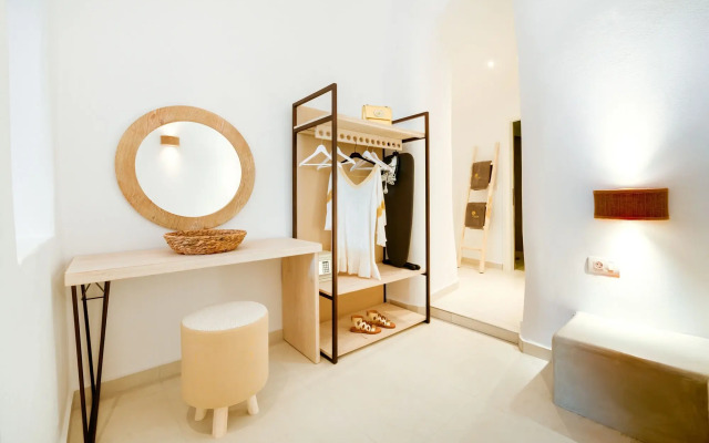 Iriana Suites