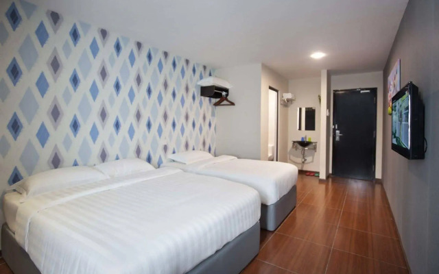 OYO 383 V3 Hotel Nusajaya