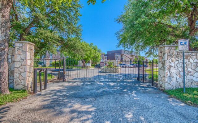 Riverside Condo SS 4B