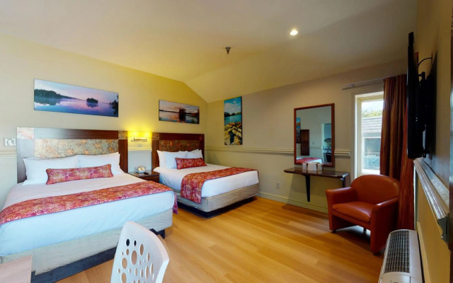 Surfside On The Lake