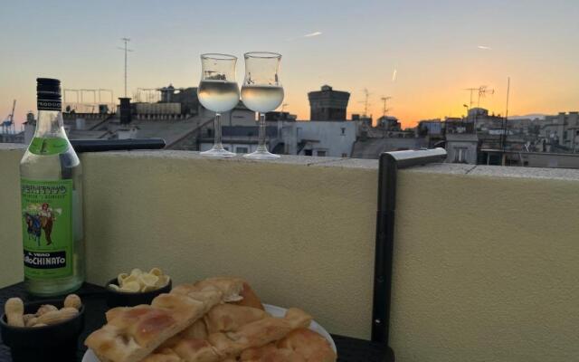 Happy Family Apartments The Roof