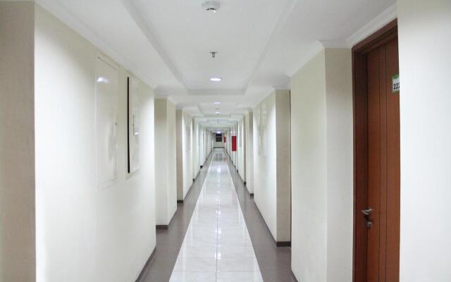OYO 266 Margonda Residence 5