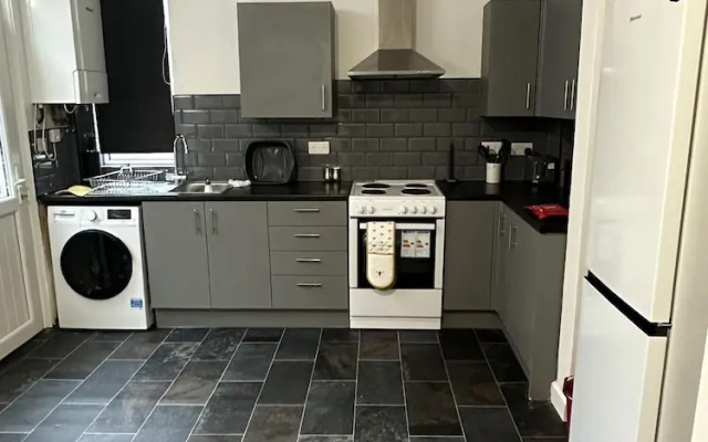 Cosy Manchester House Near Etihad and Coop Live