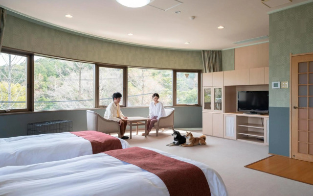 Hamanako Wanwan Paradise Hotel