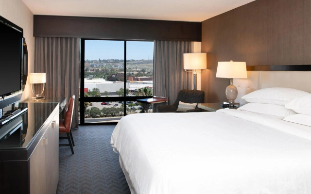 Sheraton Mission Valley San Diego Hotel