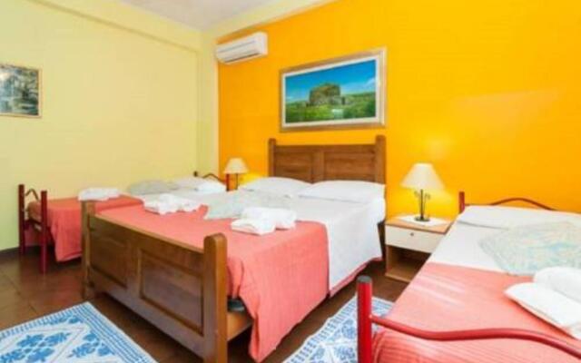 Affittacamere Aiosardegna Cagliari Rent Rooms-02_Camera 2