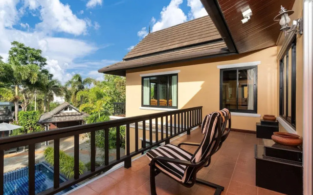Bright Luxury Villa W Garden Pool & Sauna