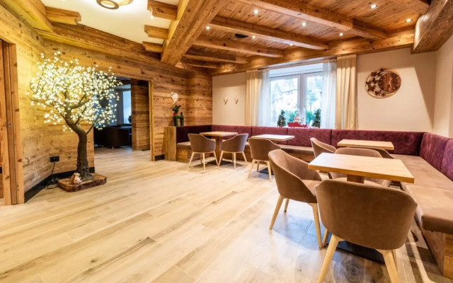 Lady Maria Hotel & Resort