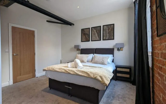 The Sunshade Suite Grade 2 Ancoats