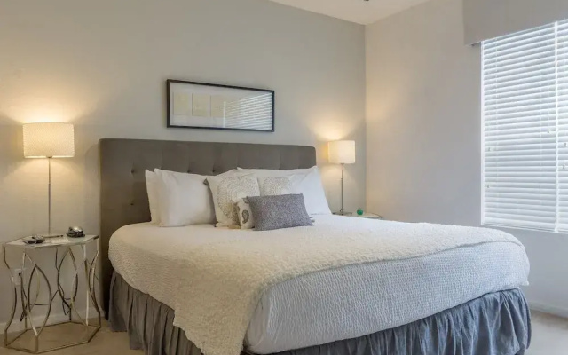 Tropical Dreams Townhome 3 Bedroom Condo by RedAwning