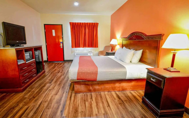 Hiway Inn Express of Atoka