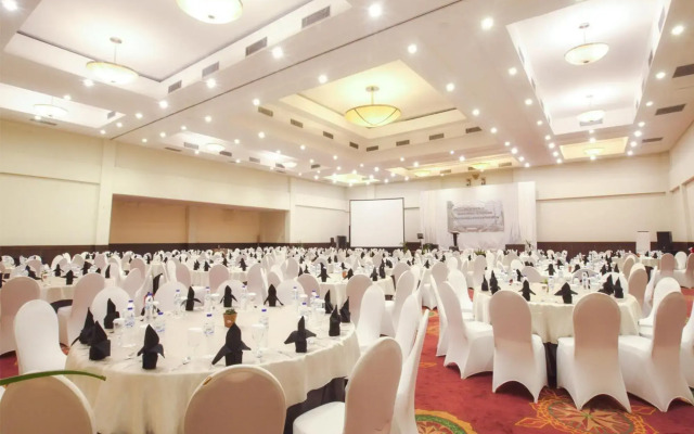 Padjadjaran Suites Resort & Convention