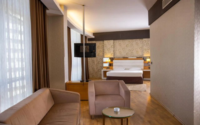 Anemon Grand Adana Otel
