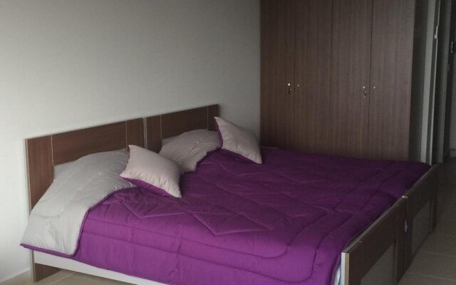 VU'Z Hotel Apt