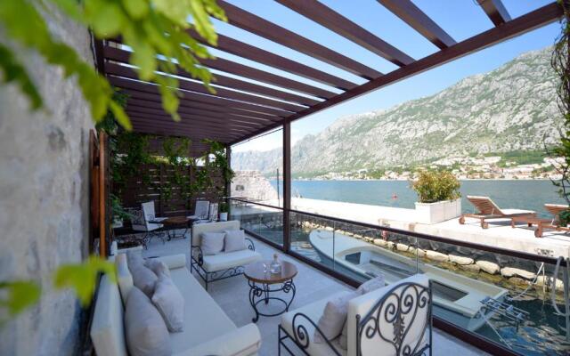Seaside House Kotor
