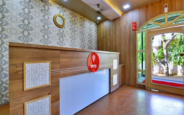 OYO 8051 Hotel Don Jon