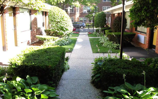 Carleton of Oak Park
