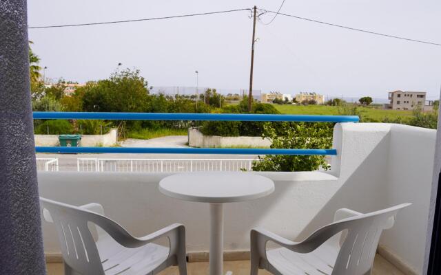 Pittas Studios 300m from sea