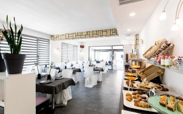 Hotel Canarino