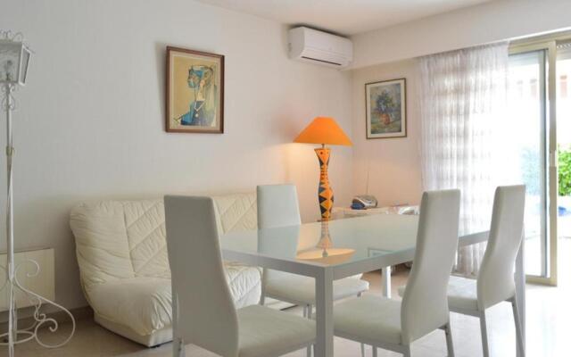 Appartement Juan les Pins, 2 pièces, 4 personnes - FR-1-252-109