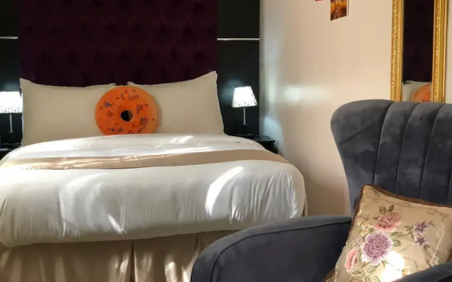 Sparklyn Hotels & Suites