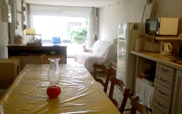Apartment With one Bedroom in Tarbes, With Enclosed Garden and Wifi
