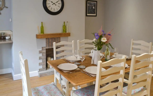 Abbeydale Town House