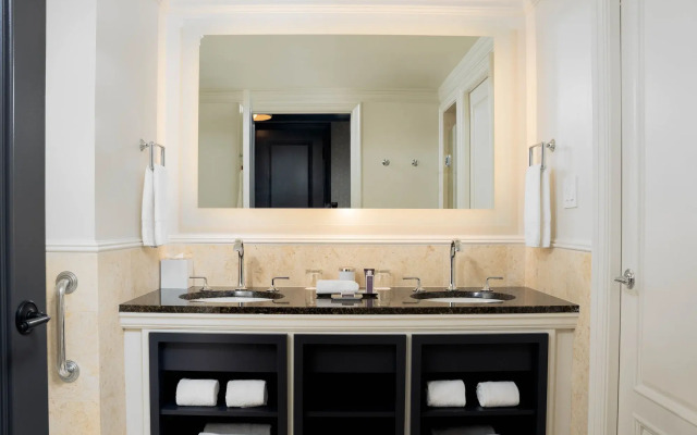 The Ritz-Carlton, Grand Cayman