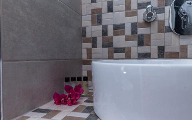 Avraki Rooms & Studios