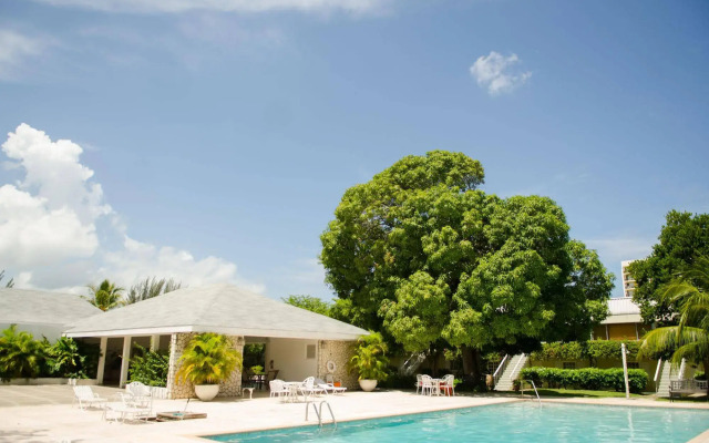 Seawind On the Bay - Apartments