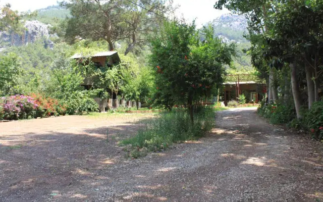 Camlik Pansiyon - Adults Only (16+)