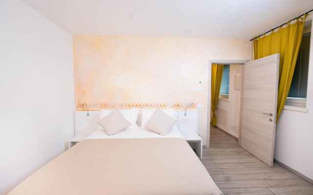 YUGOGO GRAZIOLI 27 Trento Centro