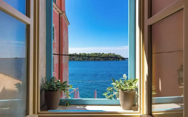 Natasha's Beachfront