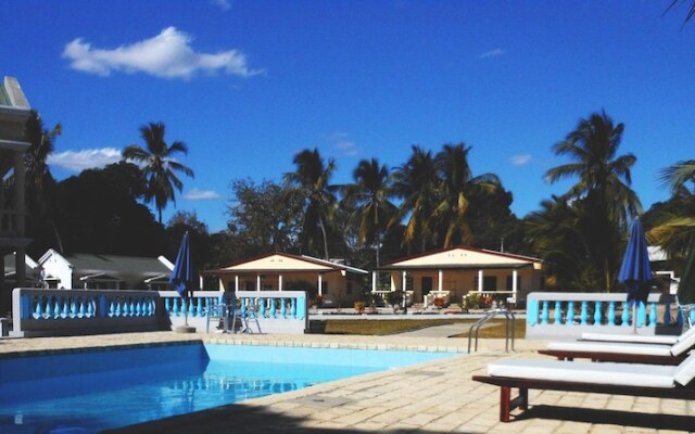 Saara Hotel