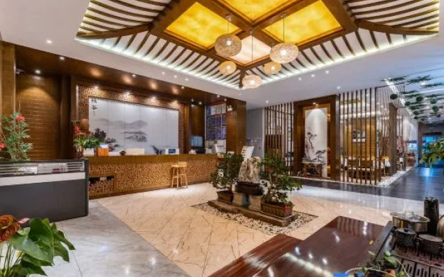 VaIIeyHabitathoIidayhoteI(MaIingRiverCanyonTouristAttractionarea