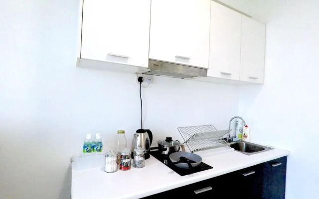 Mystayover at The Scott Garden