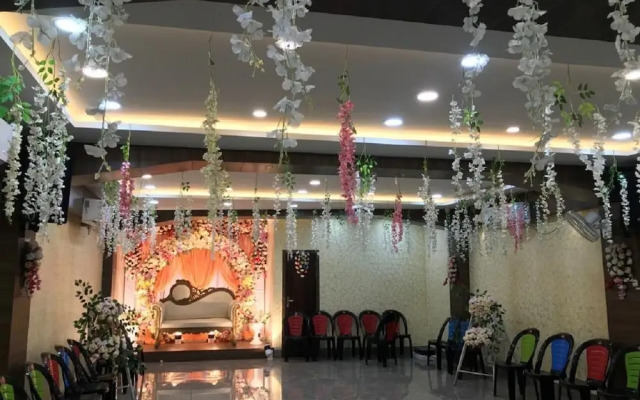 Hotel Grand Palace Banquet by OYO Rooms