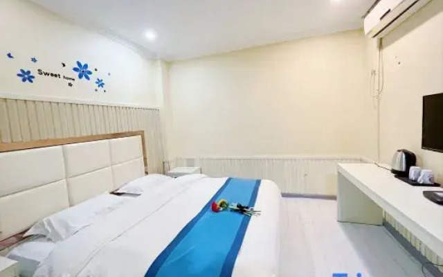 jinshan Business Hotel(xiangshui Runsheng Plaza store)