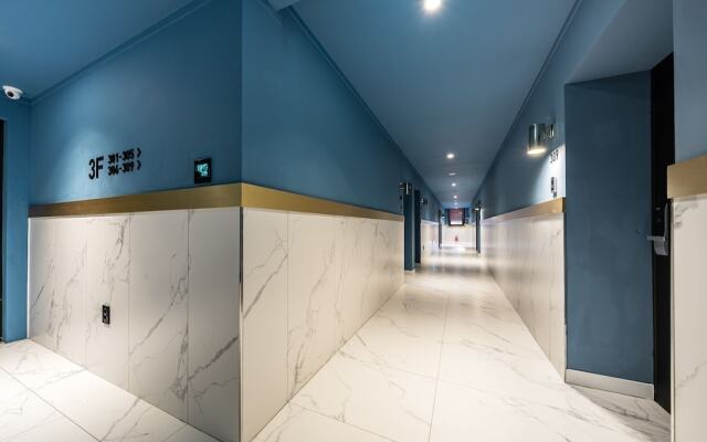 Brown Dot Hotel Suwon