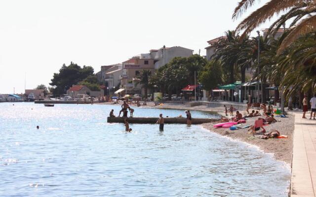 Apartments by the sea Gradac, Makarska - 18877