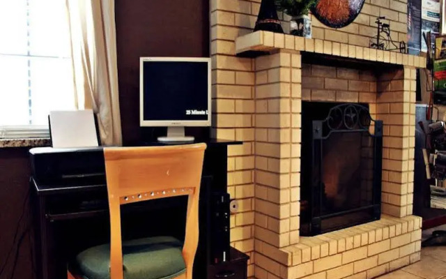 Super 8 by Wyndham Fredericksburg