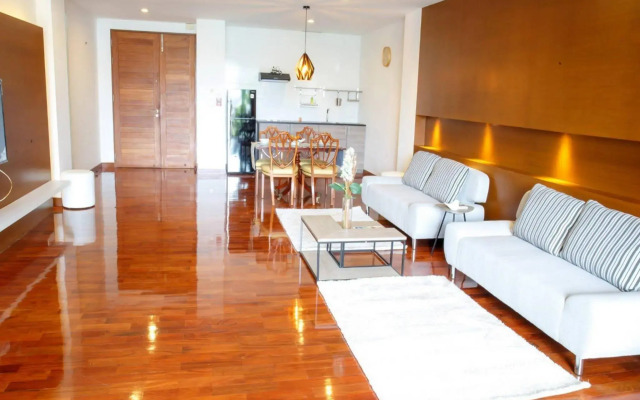 Benviar Tonson Residence