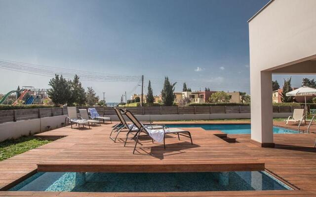 Villa Petreris Dyo - Lovely 3 Bedroom Ayia Napa Villa with Pool - Short walk to Nissi Avenue