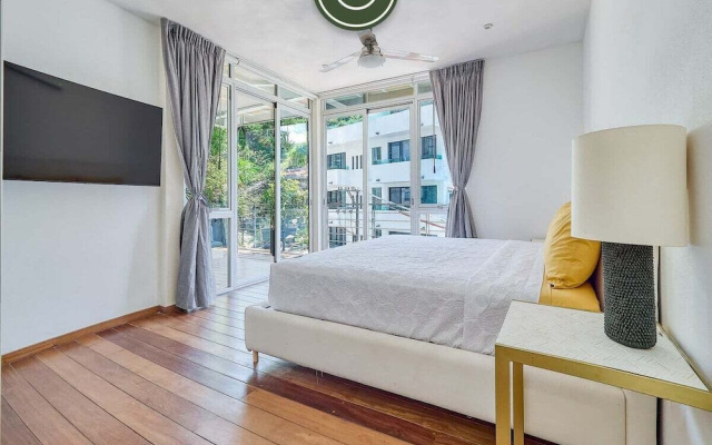 Ecofriendly 2BR Condo - Private Jacuzzi - Rooftop