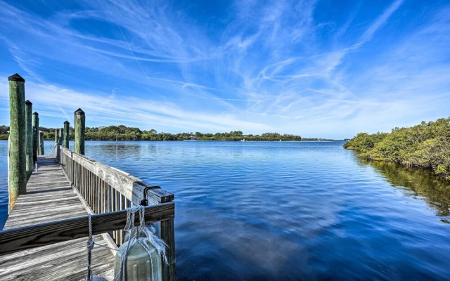 Waterfront Tarpon Springs Vacation Rental!