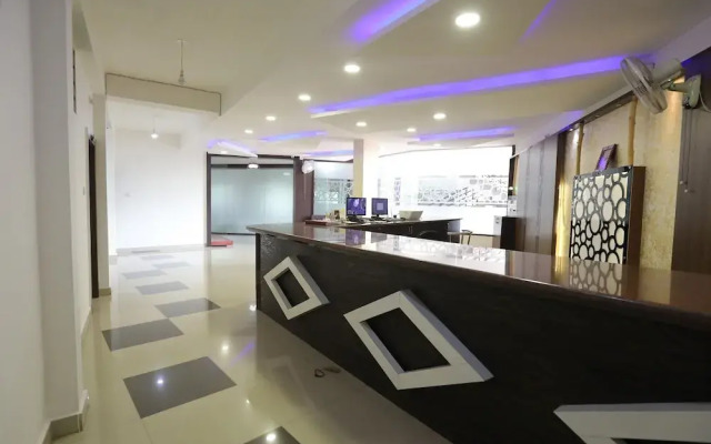 OYO 24602 City Residence