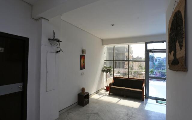 OYO 23478 Hotel Kamran Residency